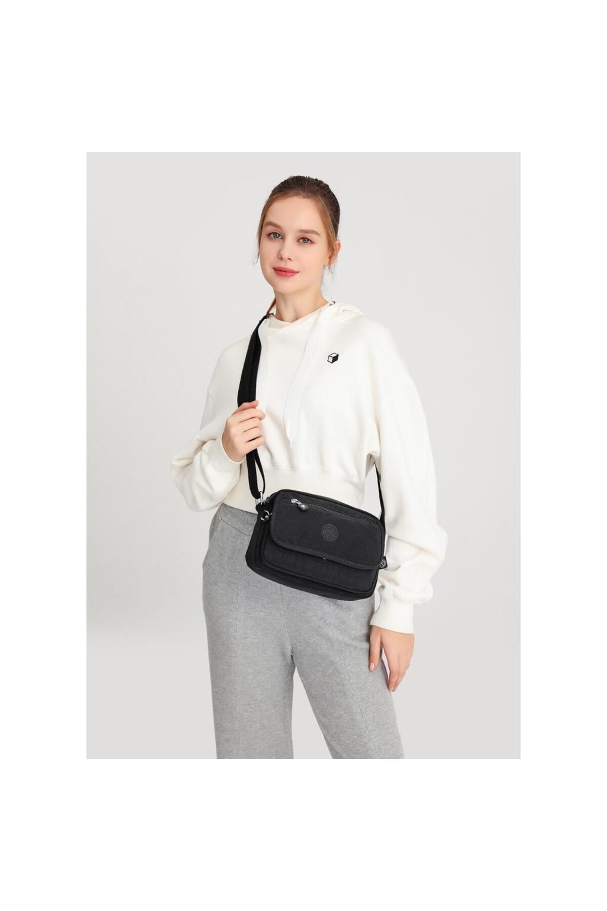 Smart Bags Postacı Kadın Çantası Krinkıl Kumaş 3166 Smart Bags Postacı Kadın Çantası Krinkıl Kumaş 3166